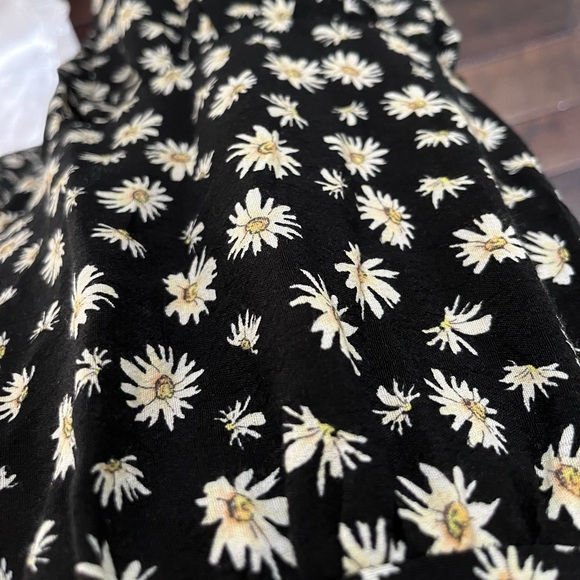 Daisy flowy mini dress - Picture 4 of 7